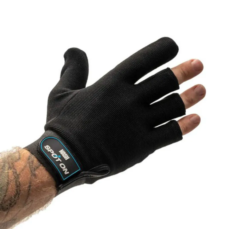 Cannes - NASH Gant de lancer Droitié Spot On Casting Glove